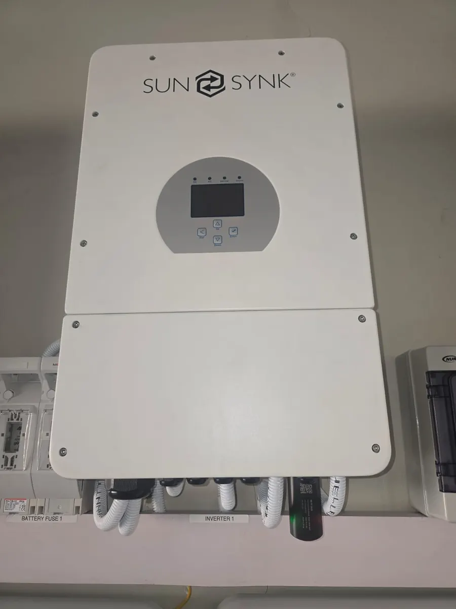 Hybrid inverter installation